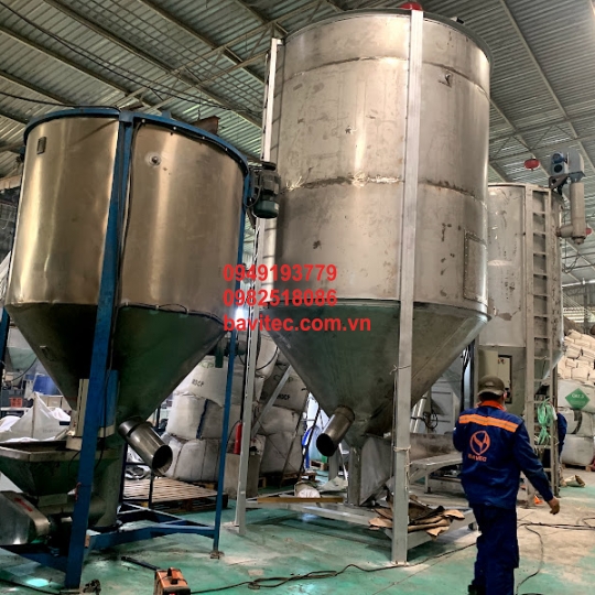 BỒN CHỨA HẠT NHỰA